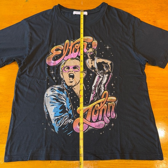 Daydreamer Elton John t-shirt. Size Small - Picture 9 of 9
